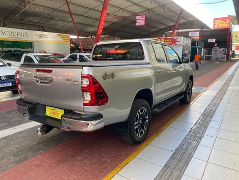 Toyota Hilux CD SRX 4x4 2.8 TDI 16V Diesel Aut.