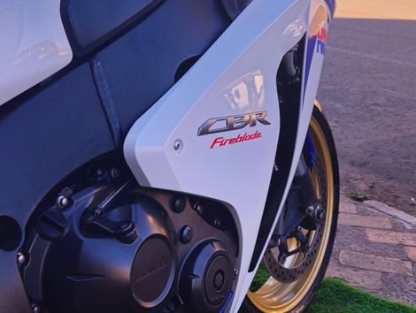 HONDA CBR 1000 RR-R Fireblade SP 30TH EDITION