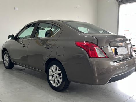 Nissan VERSA SV 1.6 16V FlexStart 4p Mec.