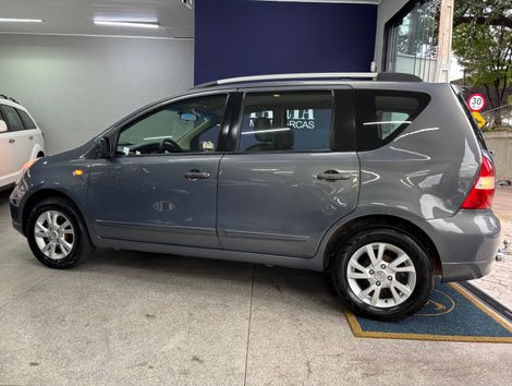 Nissan LIVINA SL 1.8 16V Flex Fuel Aut.