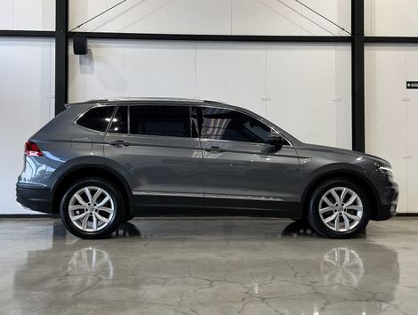 VolksWagen TIGUAN Allspac Comf 250 TSI 1.4 Flex