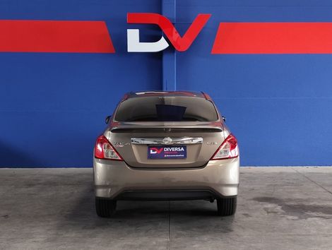 Nissan VERSA SL 1.6 16V FlexStart 4p Aut.