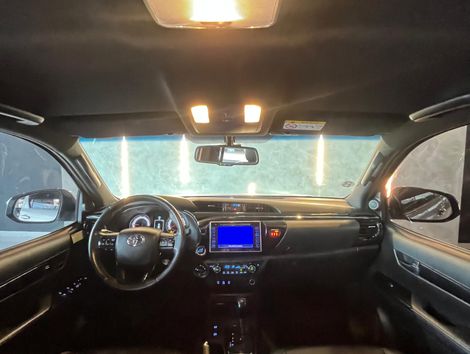 Toyota Hilux CD SRX 4x4 2.8 TDI 16V Diesel Aut.