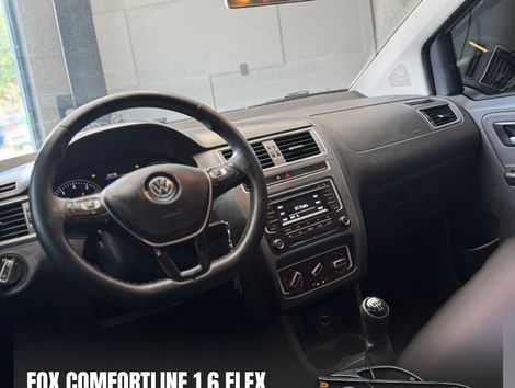 VolksWagen Fox Comfortline 1.6 Flex 8V 5p