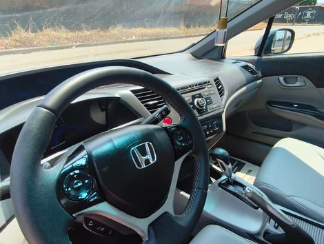 Honda Civic Sedan LXR 2.0 Flexone 16V Aut. 4p