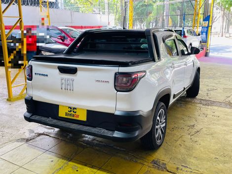 Fiat Strada Volcano 1.3 Flex 8V CD