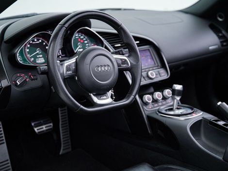 Audi R8 Spyder 5.2 Quattro R-tronic/S-tronic