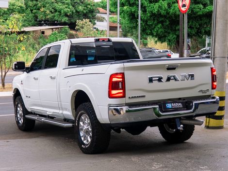 RAM 3500 LARAMIE 6.7 TB CD 4x4 Diesel