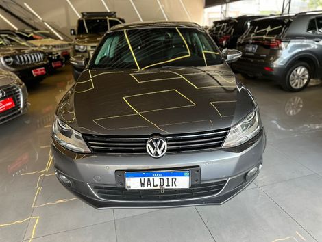 VolksWagen JETTA Highline 2.0 TSI 16V 4p Tiptronic