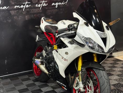 TRIUMPH DAYTONA 675R