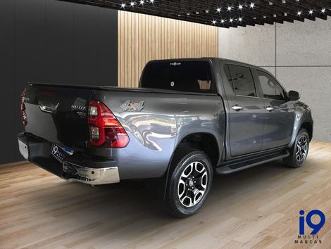 Toyota Hilux CD SRX 4x4 2.8 TDI 16V Diesel Aut.