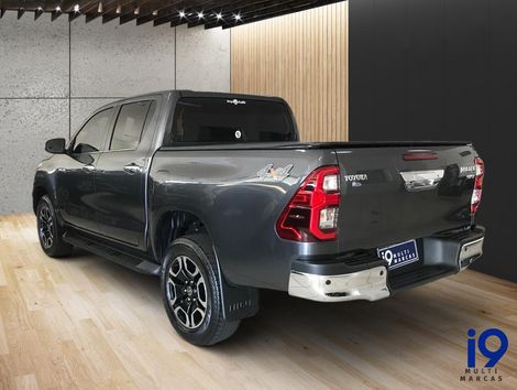 Toyota Hilux CD SRX 4x4 2.8 TDI 16V Diesel Aut.