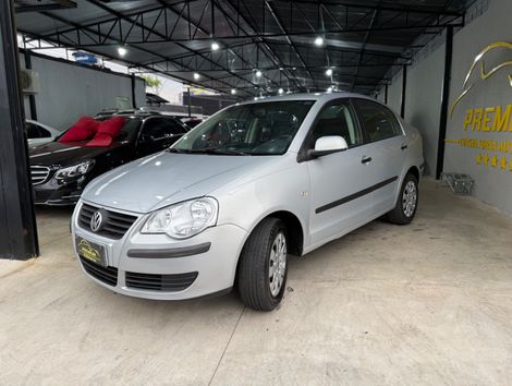 VolksWagen Polo Sedan 1.6 Mi Total Flex 8V 4p