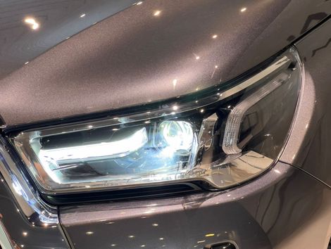 Toyota Hilux CD SRX 4x4 2.8 TDI 16V Diesel Aut.