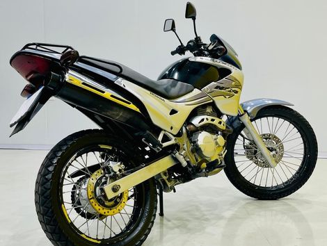 HONDA NX-4 FALCON 400