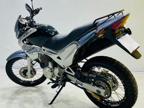 HONDA NX-4 FALCON 400