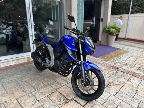 YAMAHA 250