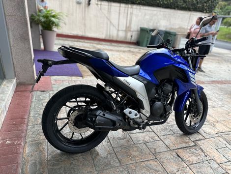 YAMAHA 250