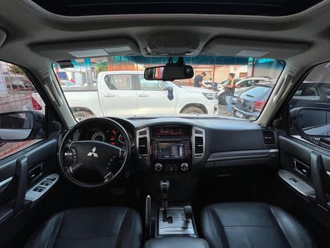 Mitsubishi Pajero HPE Full 3.2 4x4 T.I.Dies. 5p Aut