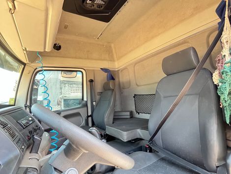 VOLKSWAGEN 25-420 Constellation 6x2 2p (Diesel)(E5)
