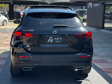 Mercedes GLA 200 AMG Line 1.3 16V TB Aut.(Híb.)