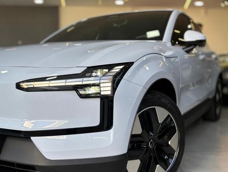 Volvo EX30 E60 Core (Elétrico)