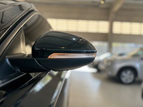 VolksWagen JETTA R-Line 250 TSI 1.4 Flex 16V Aut.