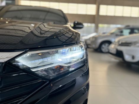 VolksWagen JETTA R-Line 250 TSI 1.4 Flex 16V Aut.