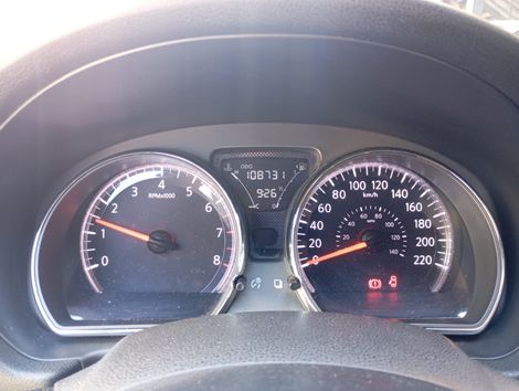 Nissan VERSA UNIQUE 1.6 16V Flex 4p Mec.