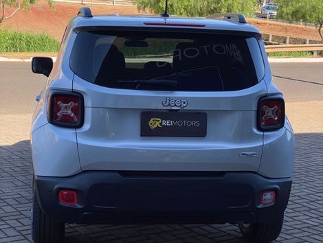Jeep Renegade Longitude 1.8 4x2 Flex 16V Aut.
