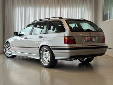 BMW 328i Touring/Sport
