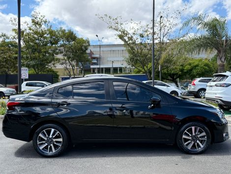 Nissan VERSA Advance 1.6 16V Flex Aut.