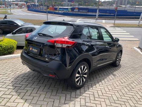 Nissan KICKS SL 1.6 16V FlexStar 5p Aut.