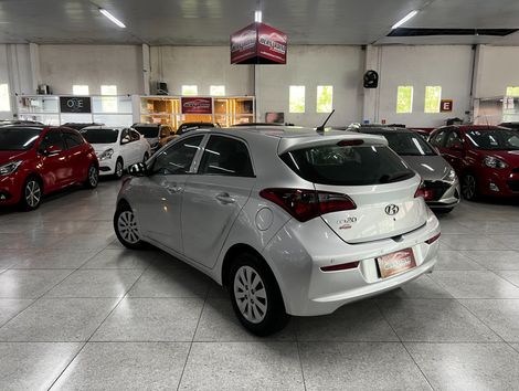 Hyundai UNIQUE 1.0