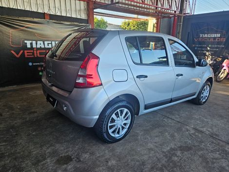 Renault SANDERO Authentique Hi-Flex 1.0 16V 5p