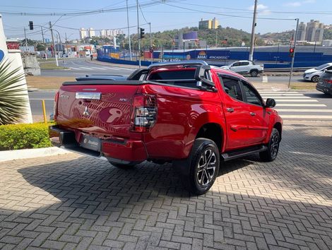 Mitsubishi L200 Triton Sport HPE-S 2.4 CD Dies. Aut
