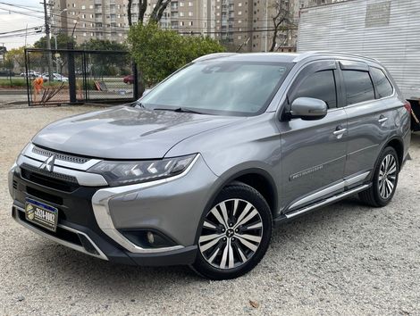 Mitsubishi OUTLANDER HPE-S 2.2 Diesel 4x4 Aut.