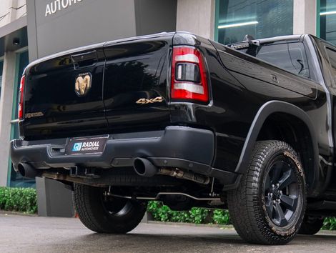 RAM 1500 REBEL 5.7 HEMI CD V8 4x4 Aut.