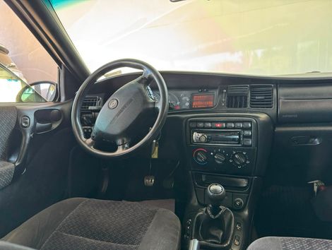 Chevrolet Vectra CD 2.2 16V / 2.0 16V Mec./Aut.