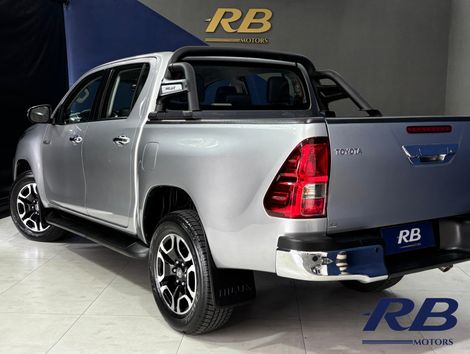 Toyota Hilux CD SRV 4x4 2.8 TDI Diesel Aut.