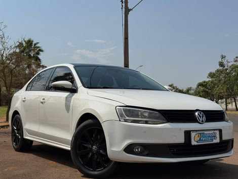 VolksWagen JETTA Comfortline 2.0 T.Flex 8V 4p Tipt.