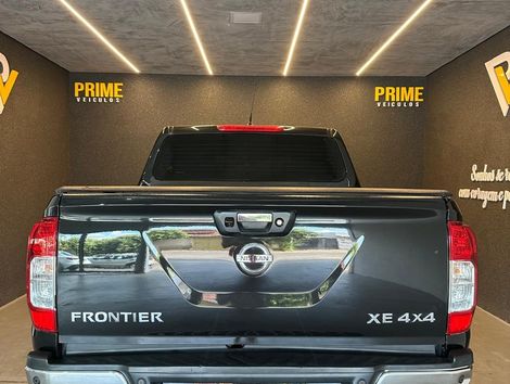 Nissan Frontier XE CD 4x4 2.3 Bi-TB Diesel Aut.