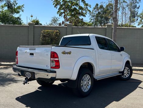 Toyota Hilux CD SRV 4x4 2.7 Flex 16V Aut.