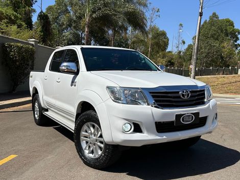 Toyota Hilux CD SRV 4x4 2.7 Flex 16V Aut.