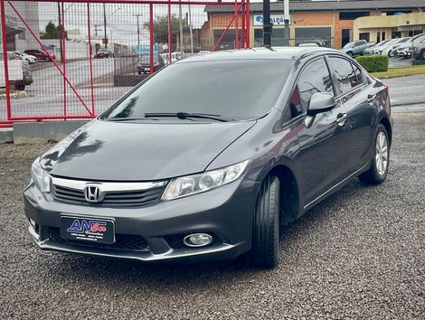 Honda Civic Sedan LXS 1.8/1.8 Flex 16V Aut. 4p