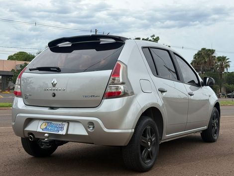 Renault SANDERO Expression Hi-Flex 1.0 16V 5p