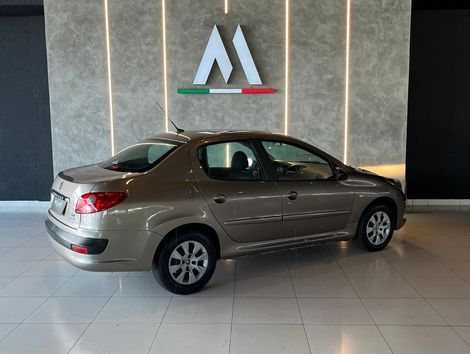 Peugeot 207 Sedan Passion XR 1.4 Flex 8V 4p