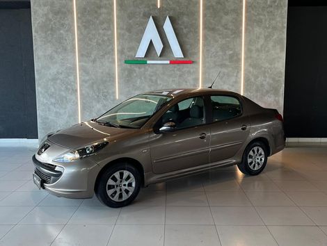 Peugeot 207 Sedan Passion XR 1.4 Flex 8V 4p