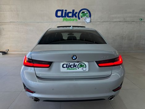 BMW 330i Sport 2.0 TB 16V 4p
