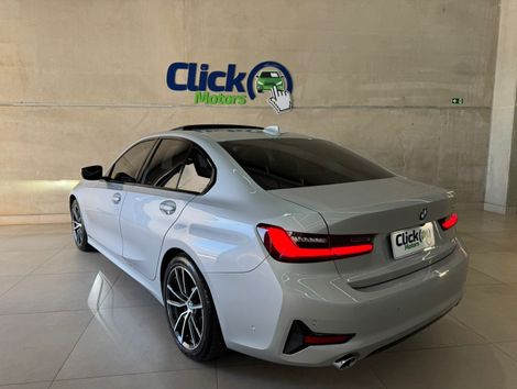 BMW 330i Sport 2.0 TB 16V 4p